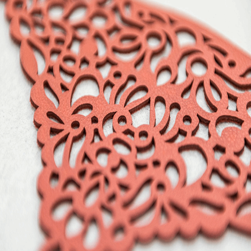 Découpe de Tissu et de Cuir sur Mesure